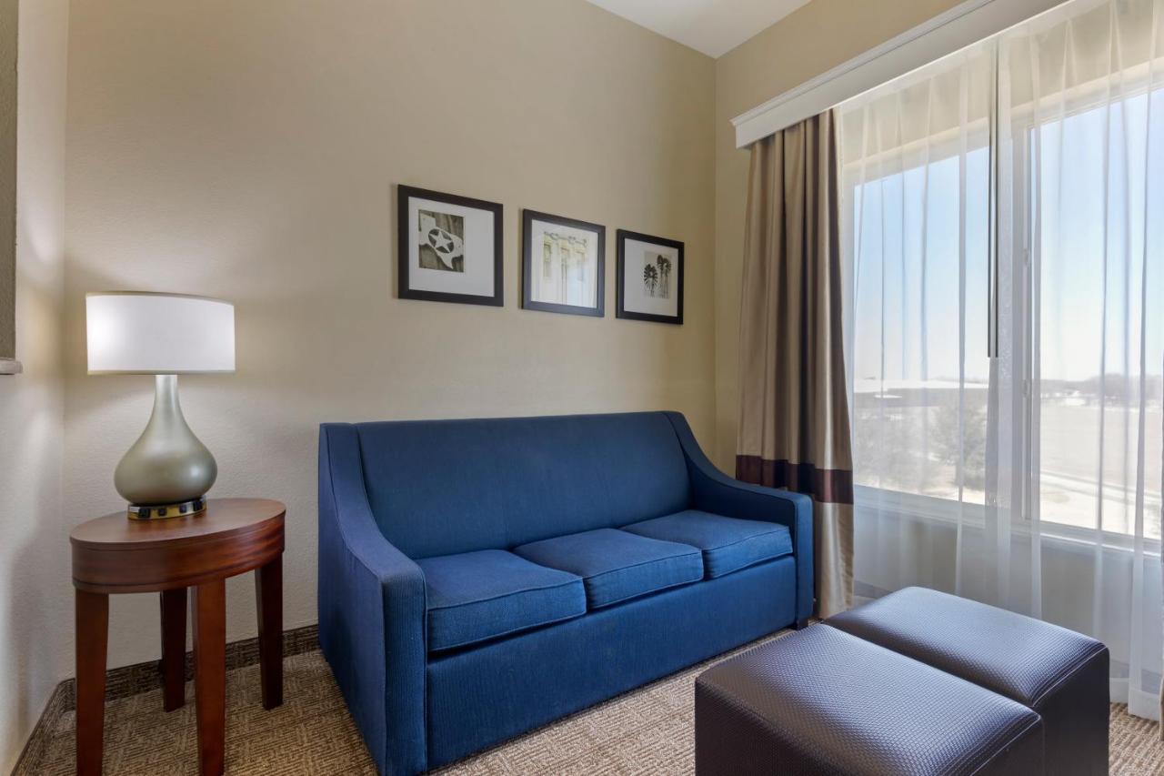 Comfort Suites Gainesville Zewnętrze zdjęcie
